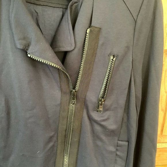 CAbi Chance Ponte Moto Jacket Navy Blue Diagonal Zip Pockets Size Small‎ - Picture 3 of 7